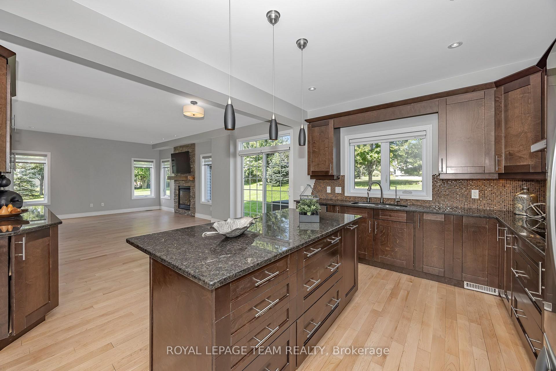 Photo 17 of 8351 Lourdes Way, Ottawa, Metcalfe — HOMEH