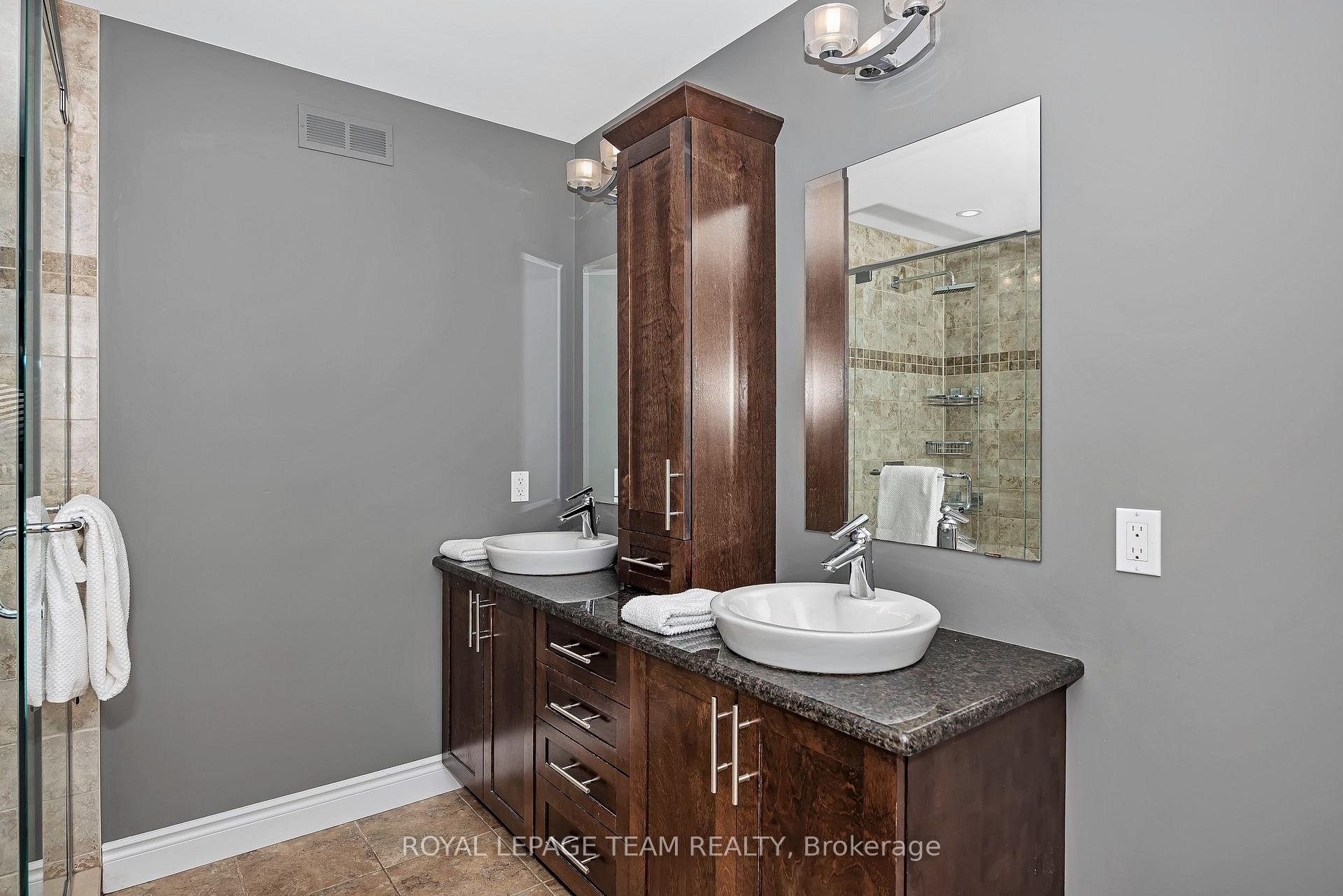 Photo 29 of 8351 Lourdes Way, Ottawa, Metcalfe — HOMEH
