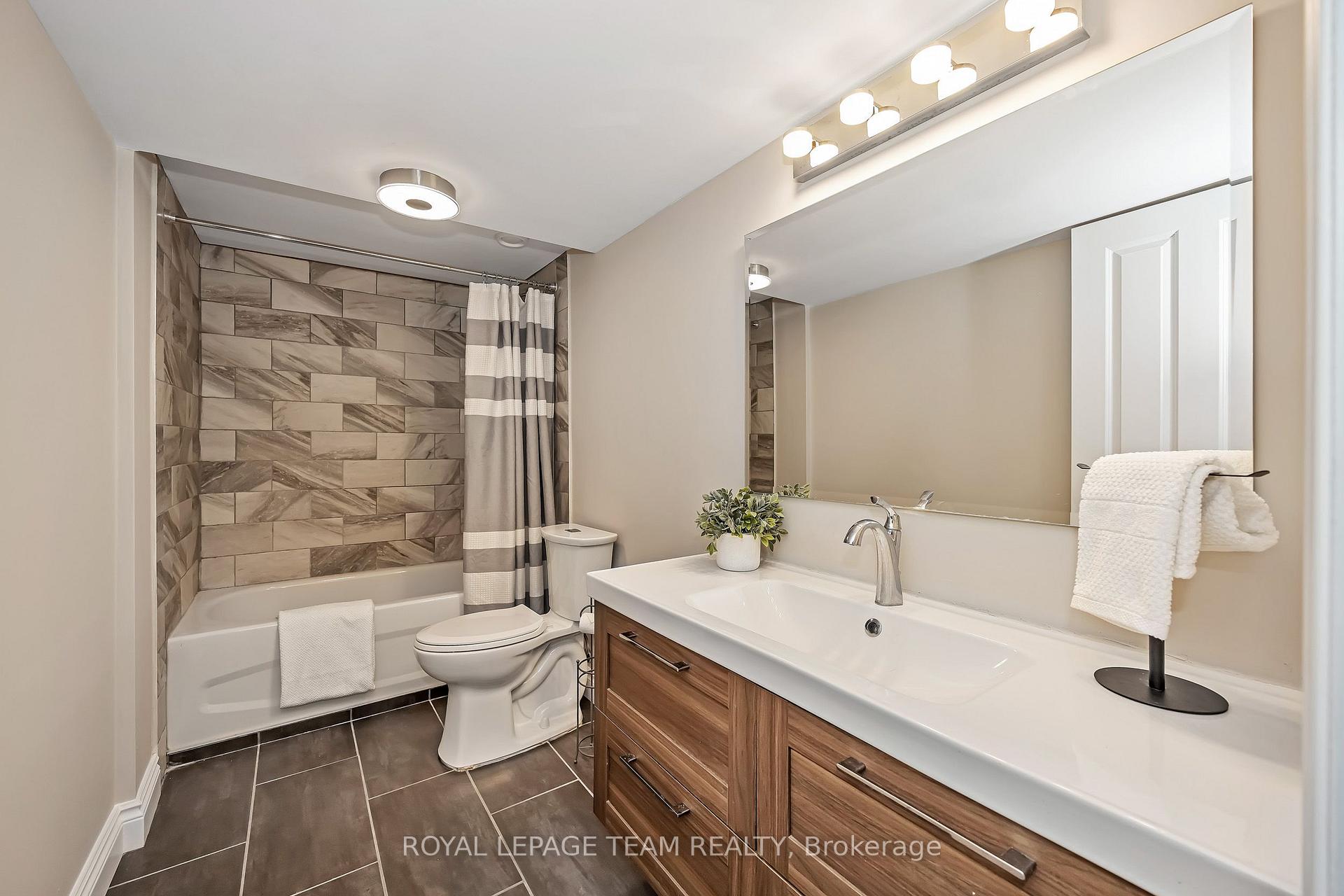 Photo 37 of 8351 Lourdes Way, Ottawa, Metcalfe — HOMEH