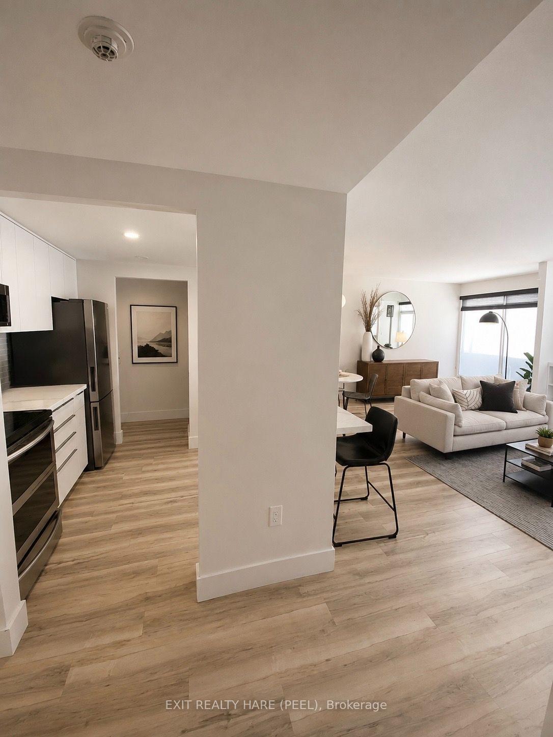Photo 2 of Unit 133, 8351 Mclaughlin Road S, Brampton, Brampton South — HOMEH
