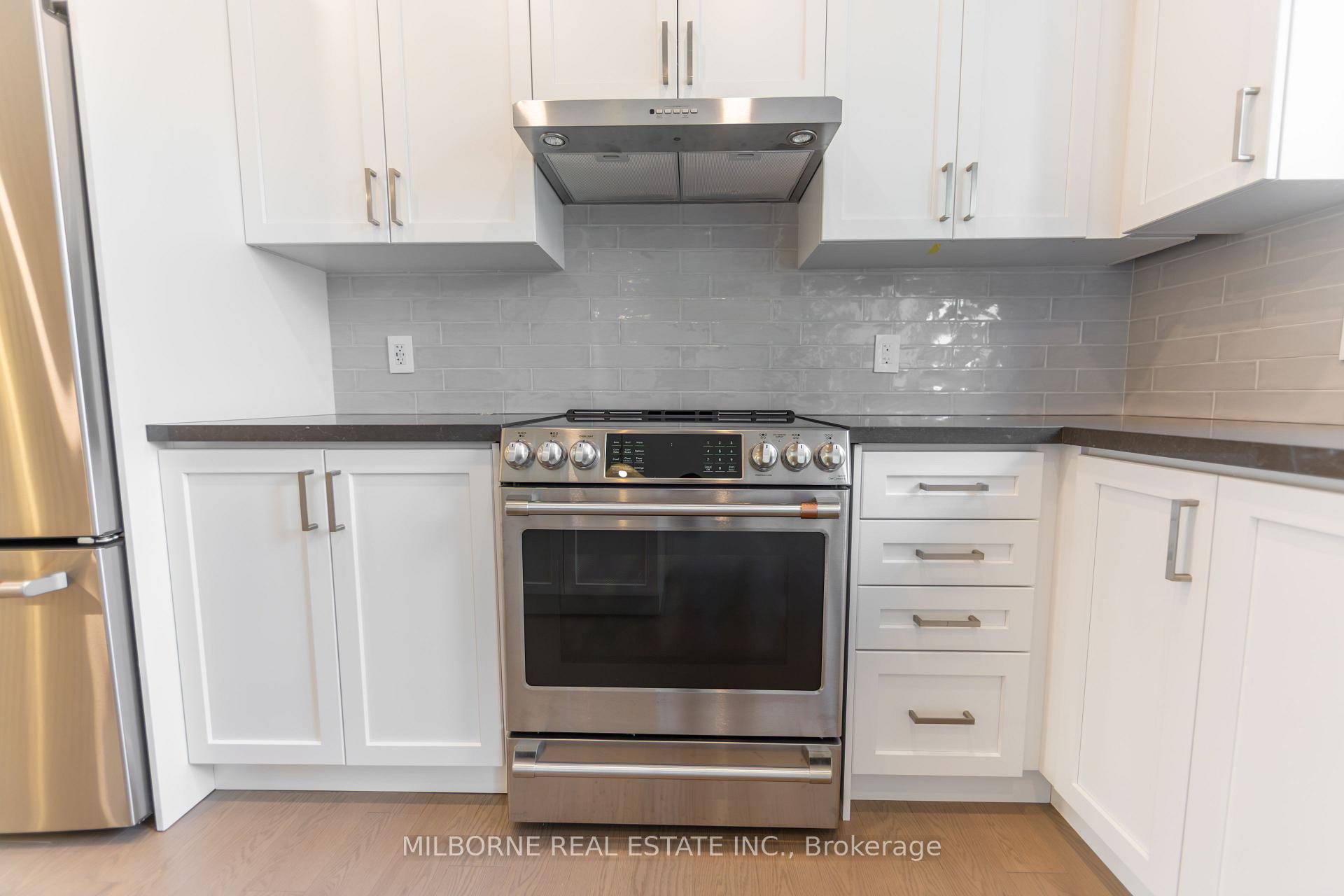 Photo 6 of 12 Fred Beaton Place, King, King City — HOMEH