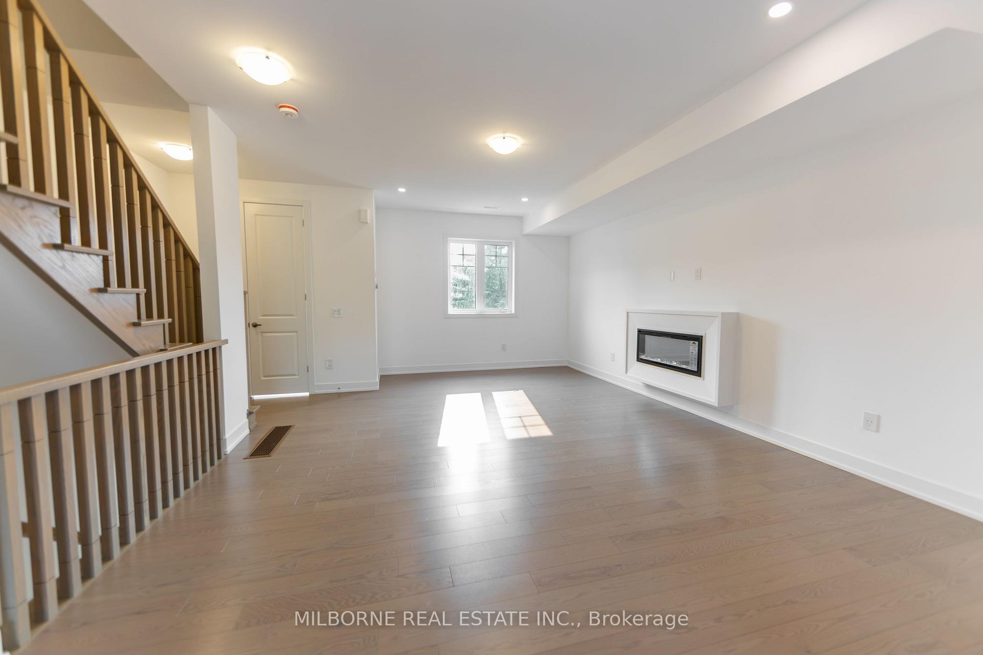 Photo 9 of 12 Fred Beaton Place, King, King City — HOMEH