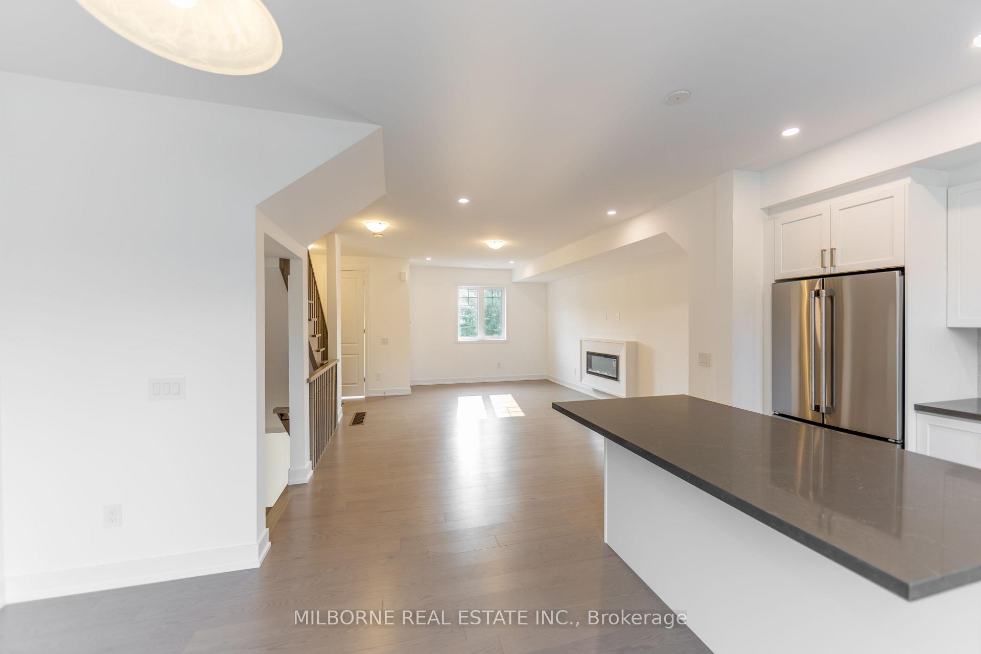Photo 10 of 12 Fred Beaton Place, King, King City — HOMEH