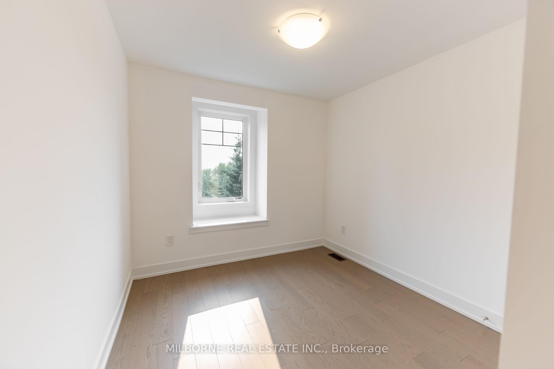 Photo 18 of 12 Fred Beaton Place, King, King City — HOMEH
