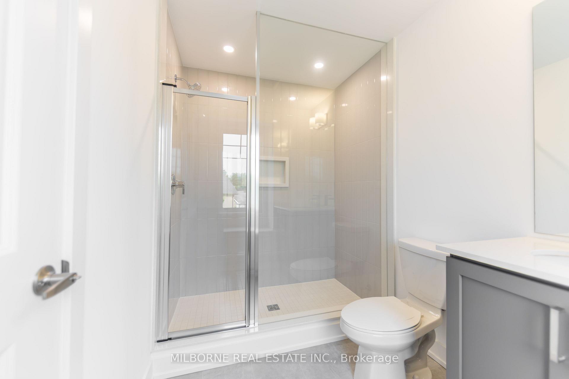Photo 25 of 12 Fred Beaton Place, King, King City — HOMEH