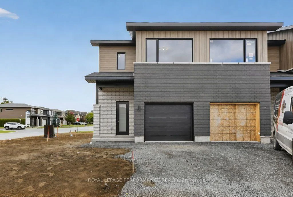 Photo of 2412 Gray Crescent