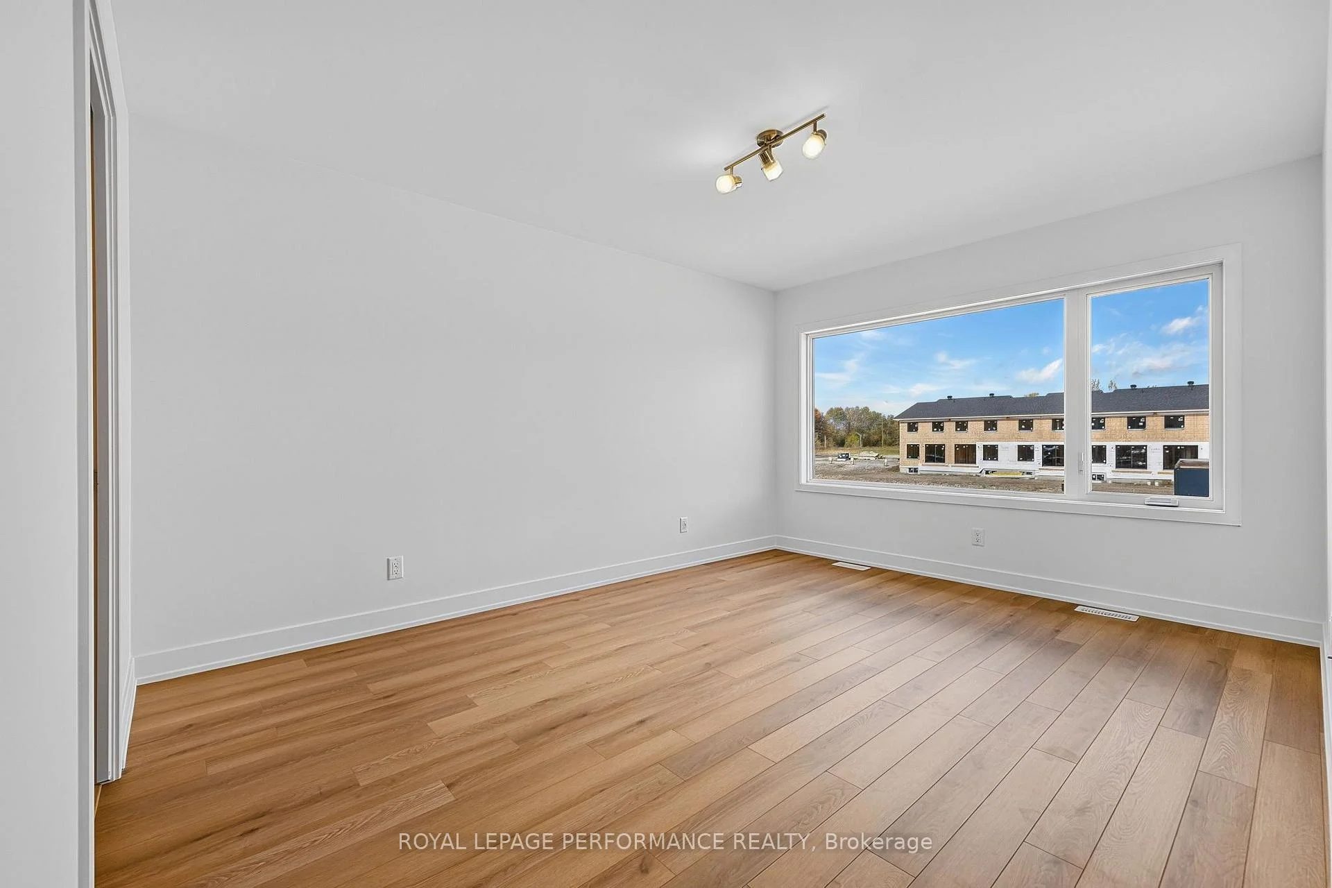 Photo 24 of 2525 Gray Crescent, Clarence-Rockland, Town of Rockland — HOMEH