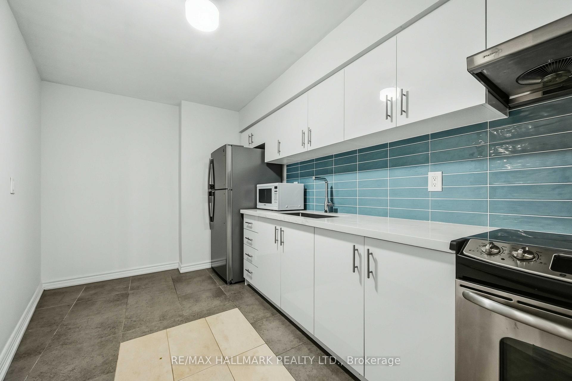 Photo 8 of Unit 808, 100 Echo Point, Scarborough, L'Amoreaux — HOMEH