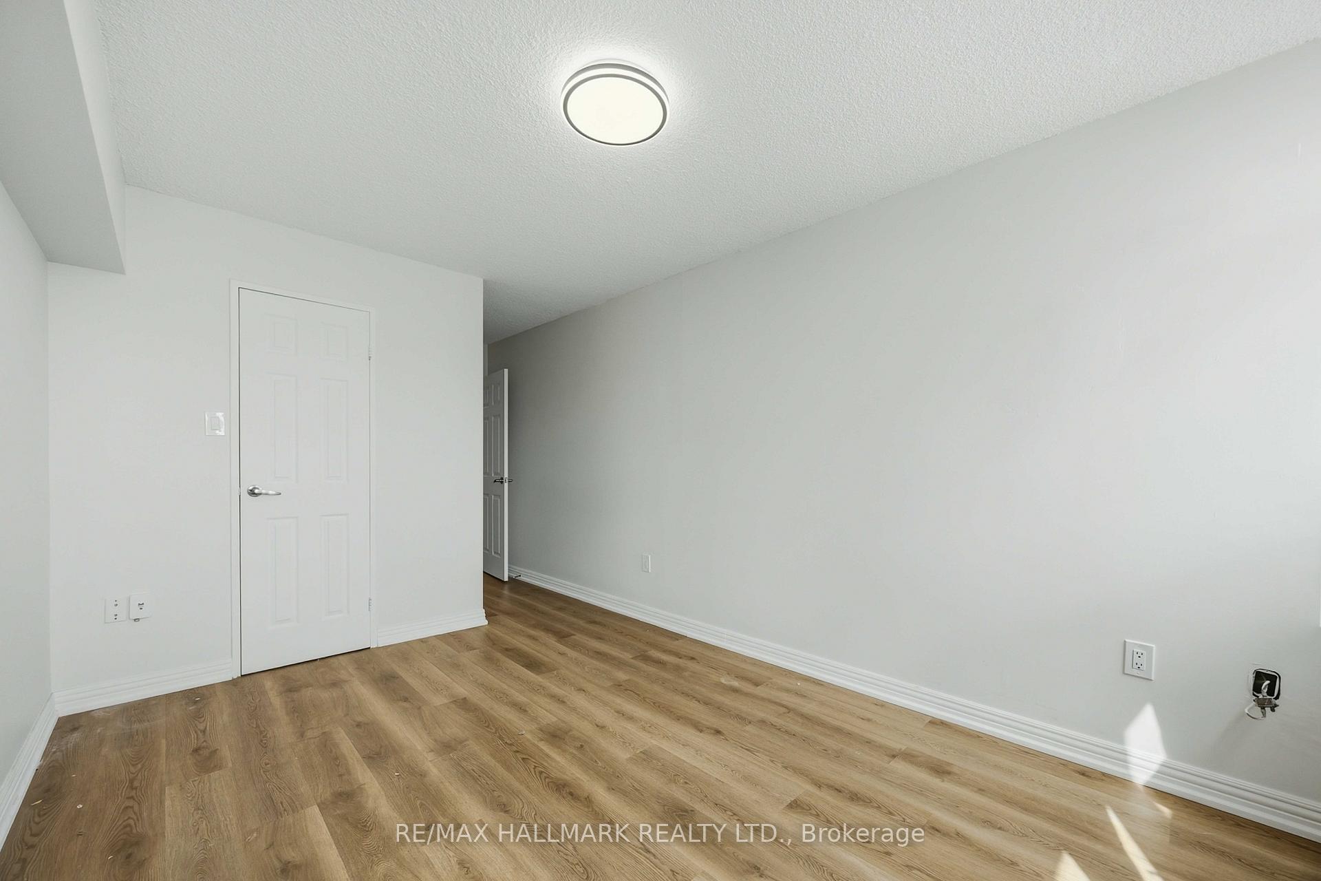Photo 17 of Unit 808, 100 Echo Point, Scarborough, L'Amoreaux — HOMEH