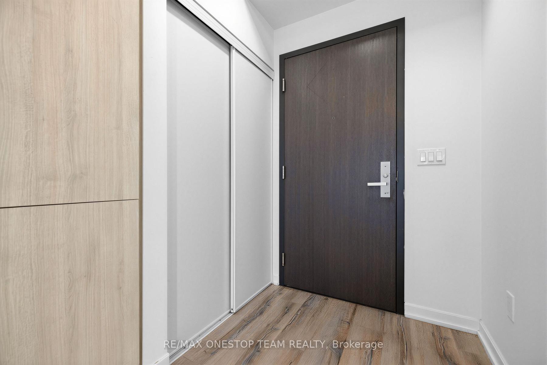 Photo 3 of Unit 707, 52 Forest Manor Road, North York, Henry Farm — HOMEH