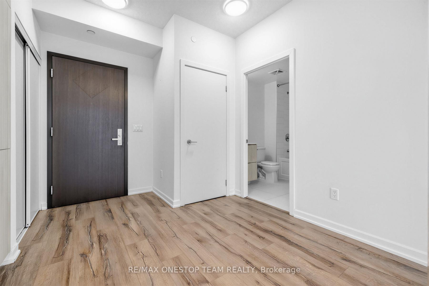Photo 6 of Unit 707, 52 Forest Manor Road, North York, Henry Farm — HOMEH