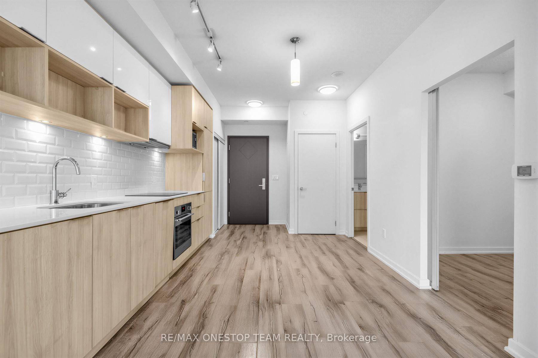 Photo 8 of Unit 707, 52 Forest Manor Road, North York, Henry Farm — HOMEH