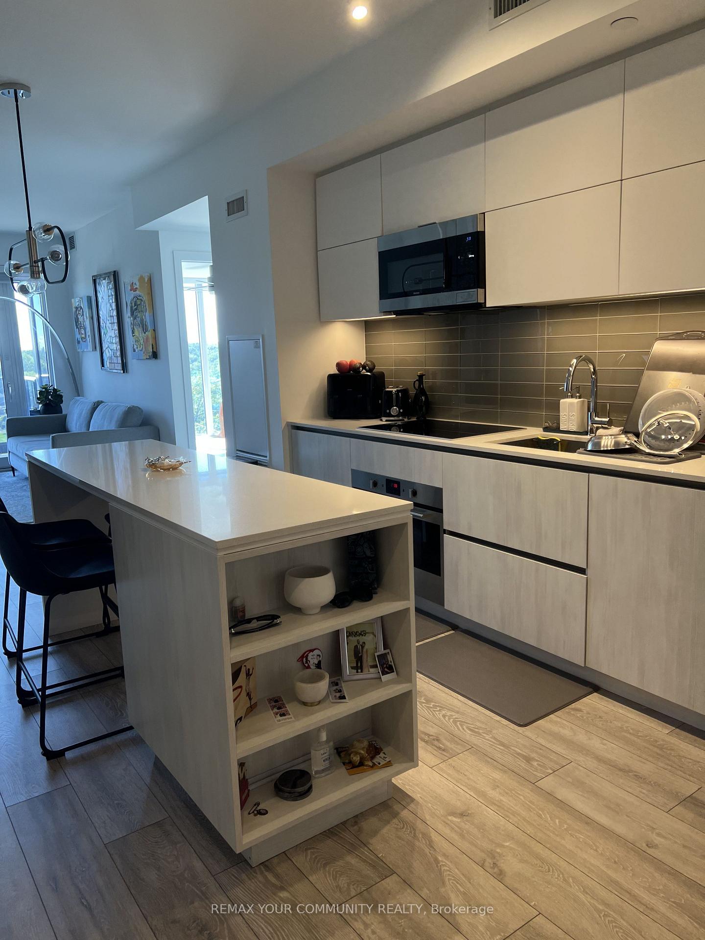Photo 17 of Unit 906, 21 Park Street E, Mississauga, Port Credit — HOMEH
