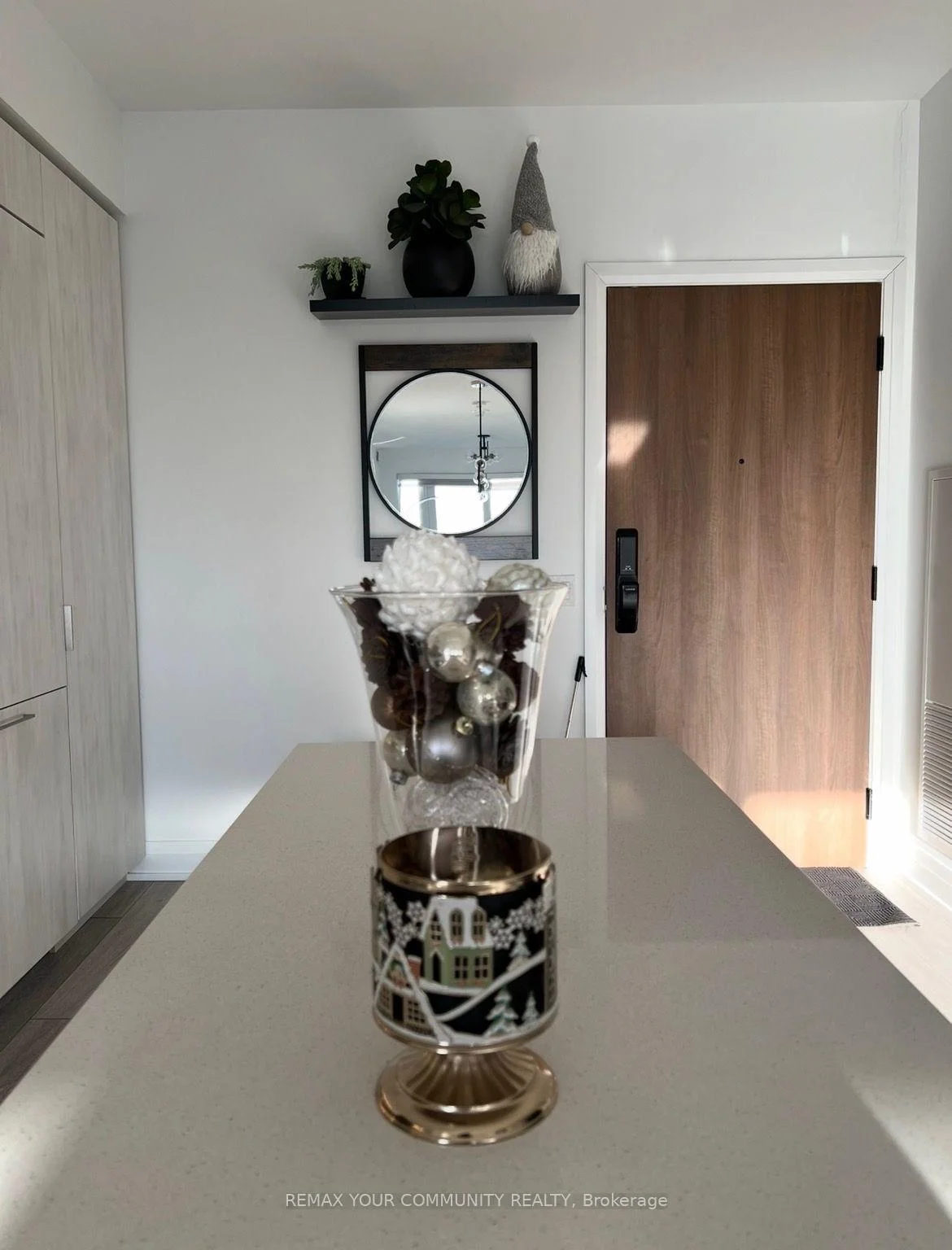 Photo 19 of Unit 906, 21 Park Street E, Mississauga, Port Credit — HOMEH