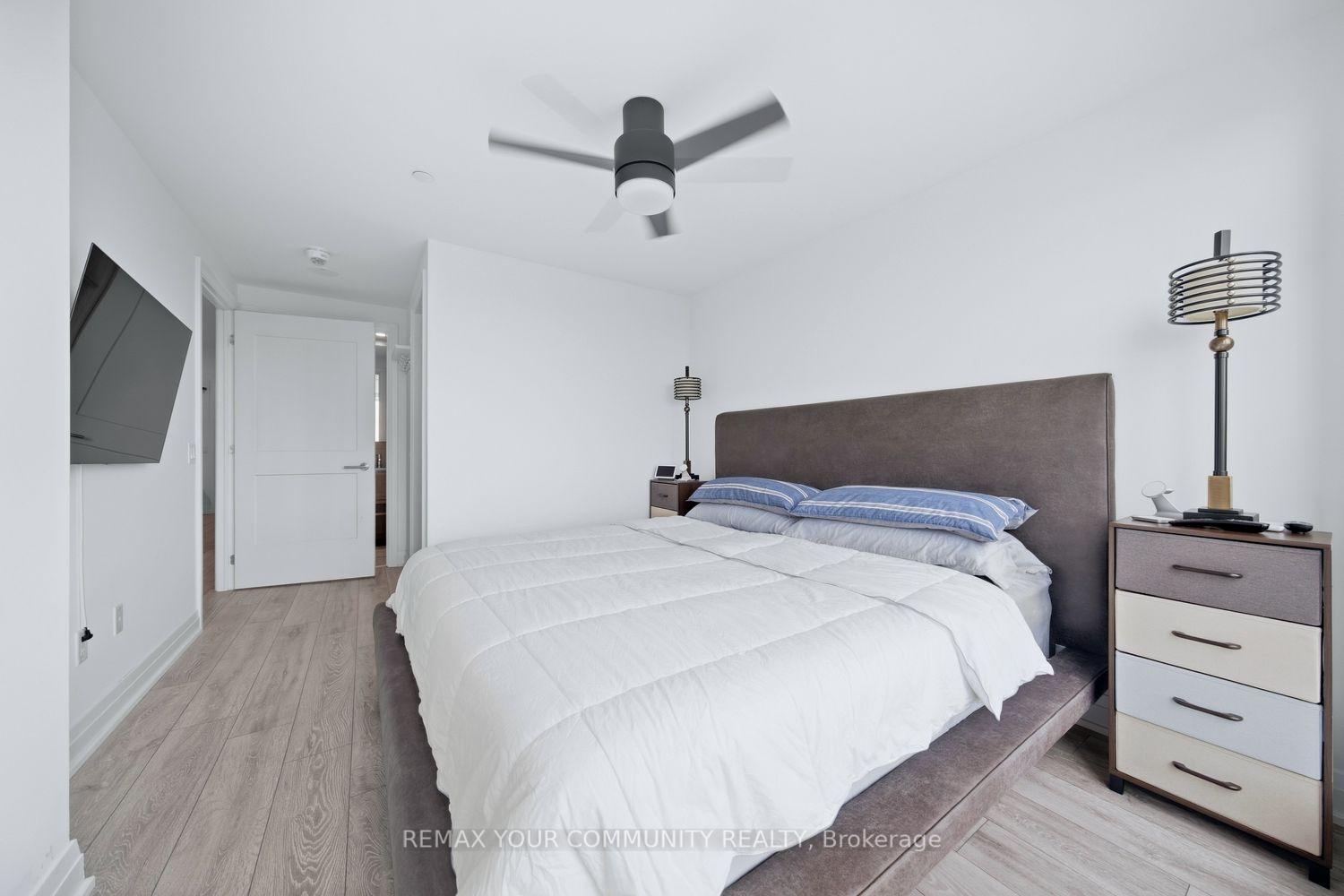 Photo 52 of Unit 906, 21 Park Street E, Mississauga, Port Credit — HOMEH