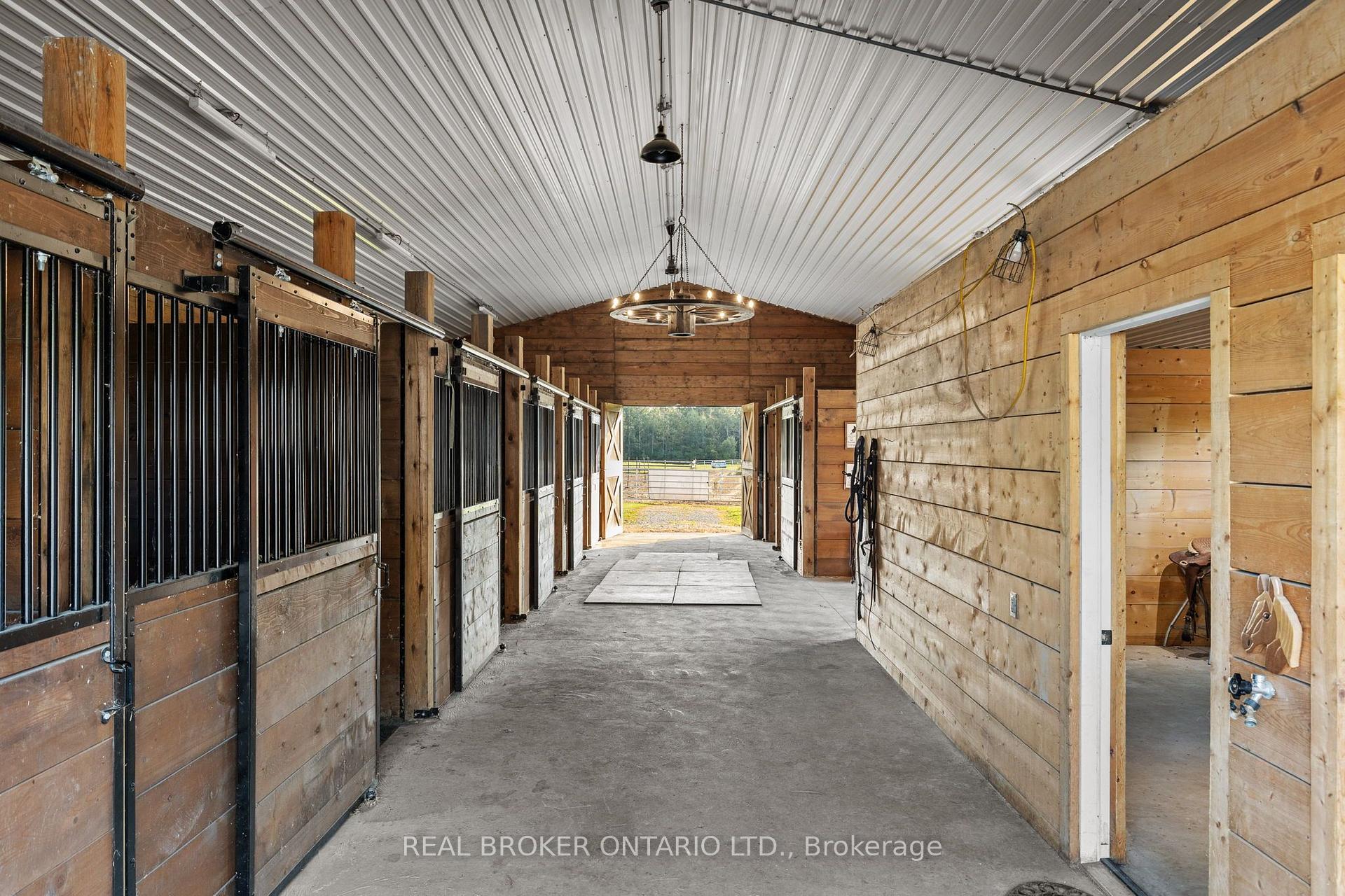 Photo 19 of 3750 10 Line N, Oro-Medonte, Rural Oro-Medonte — HOMEH