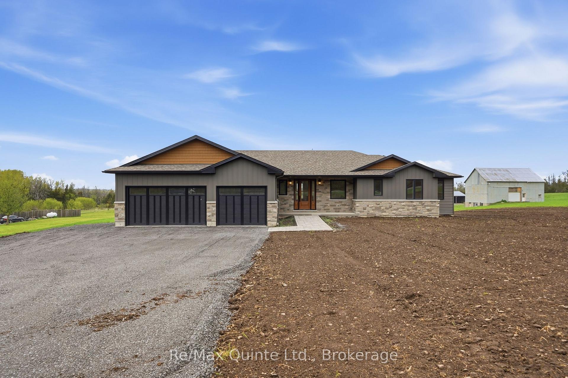 Photo of 2501 Harmony Road