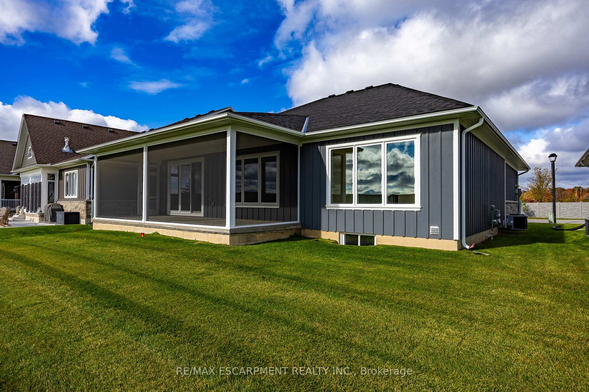 Photo 2 of 218 Schooner Drive, Norfolk, Port Dover — HOMEH