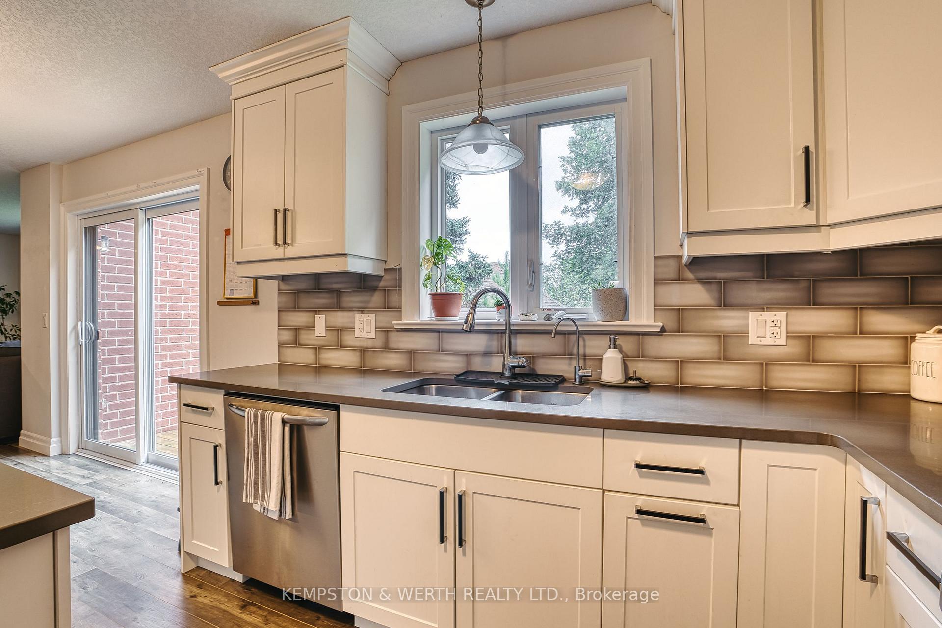 Photo 11 of 885 Binning Street W, North Perth, Listowel — HOMEH