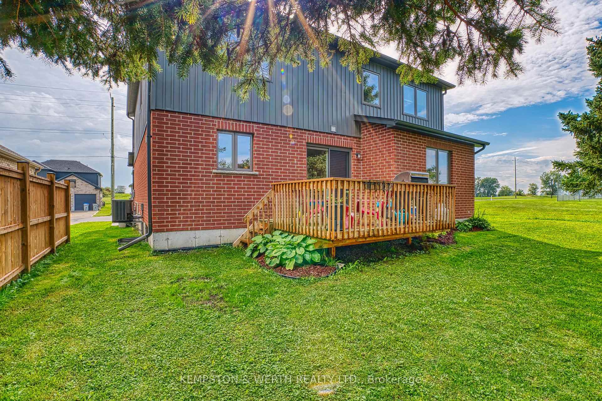 Photo 29 of 885 Binning Street W, North Perth, Listowel — HOMEH