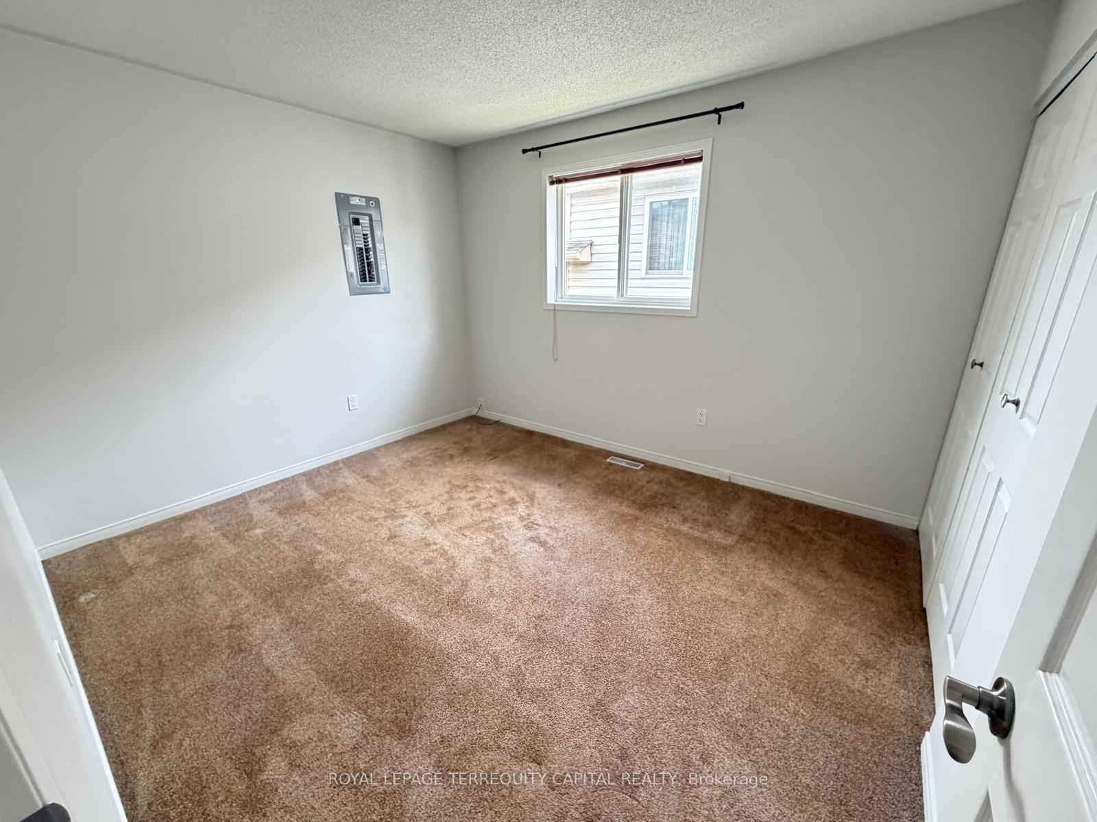 Photo 11 of Unit Upper, 79 Chalmers Drive, Barrie, Painswick South — HOMEH