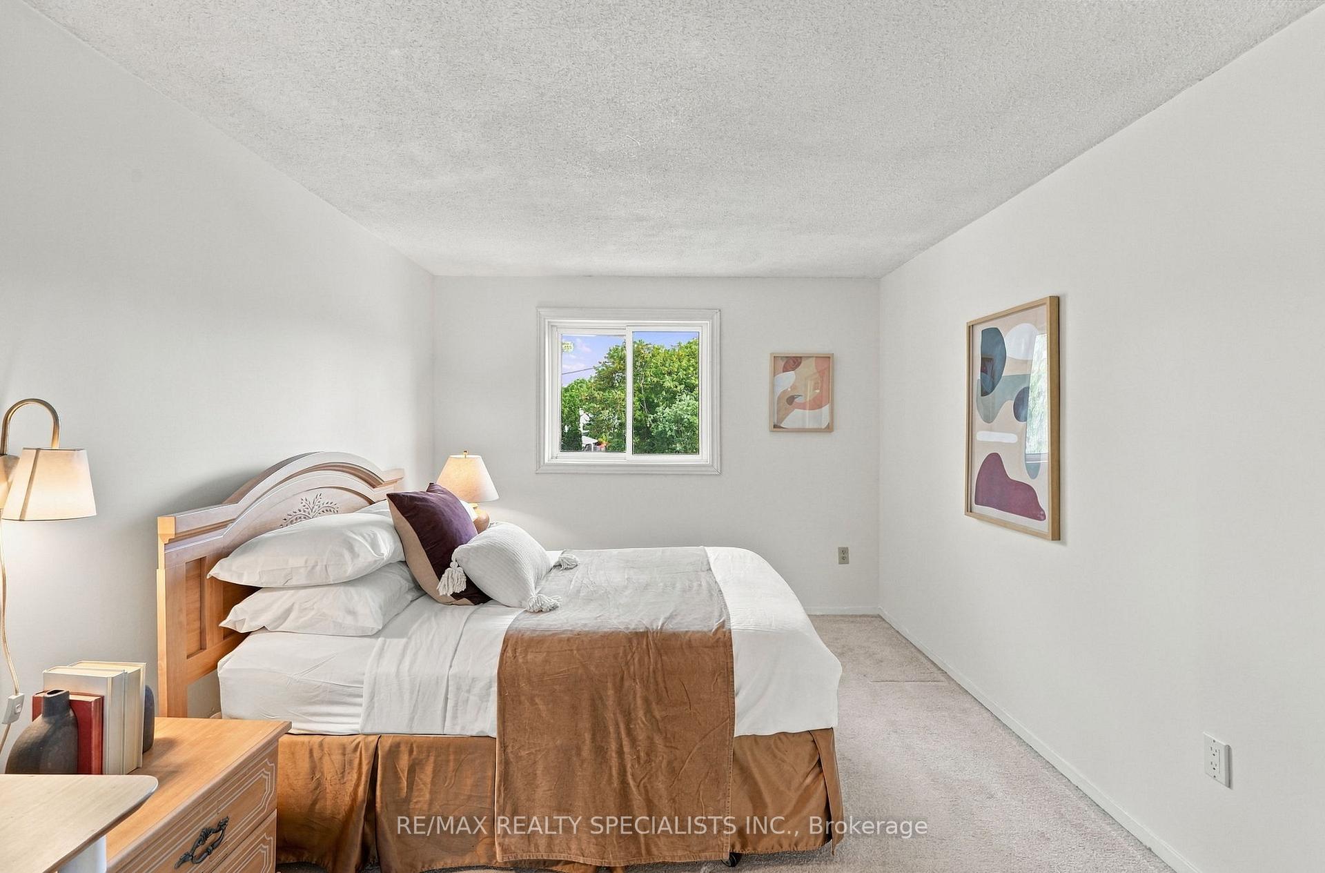 Photo 28 of 93 Burlington Street, Etobicoke, Mimico — HOMEH
