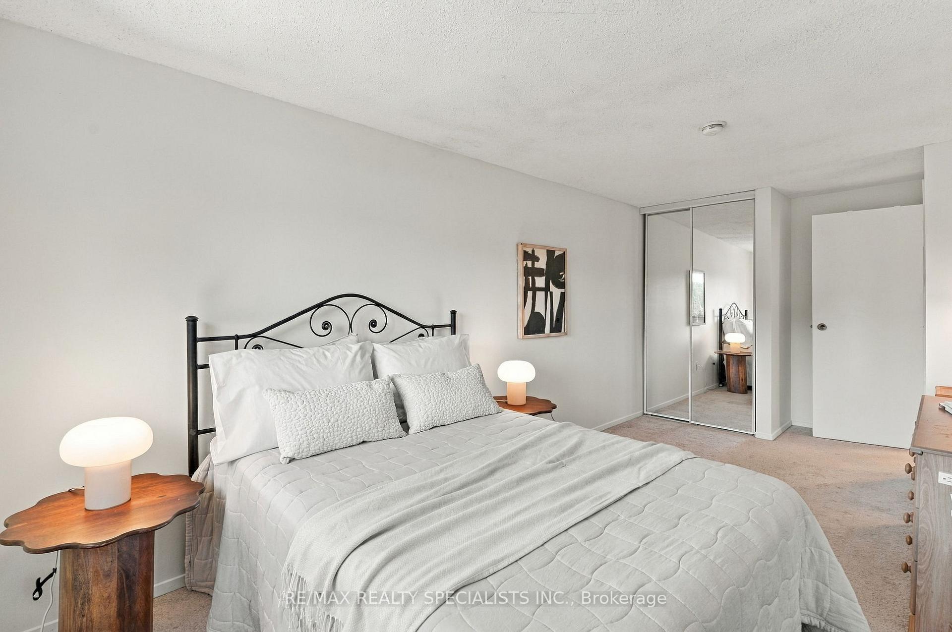 Photo 30 of 93 Burlington Street, Etobicoke, Mimico — HOMEH