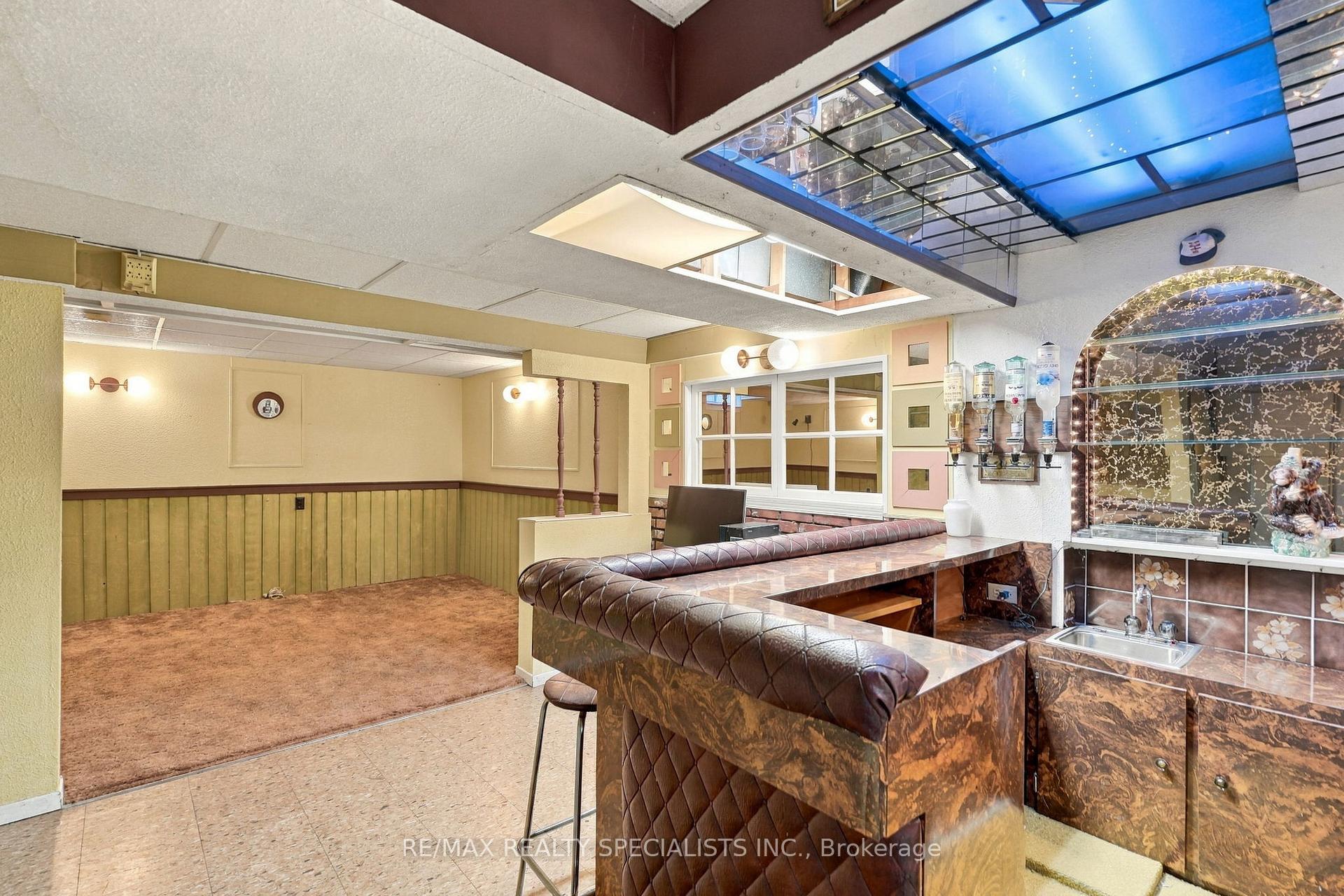 Photo 37 of 93 Burlington Street, Etobicoke, Mimico — HOMEH