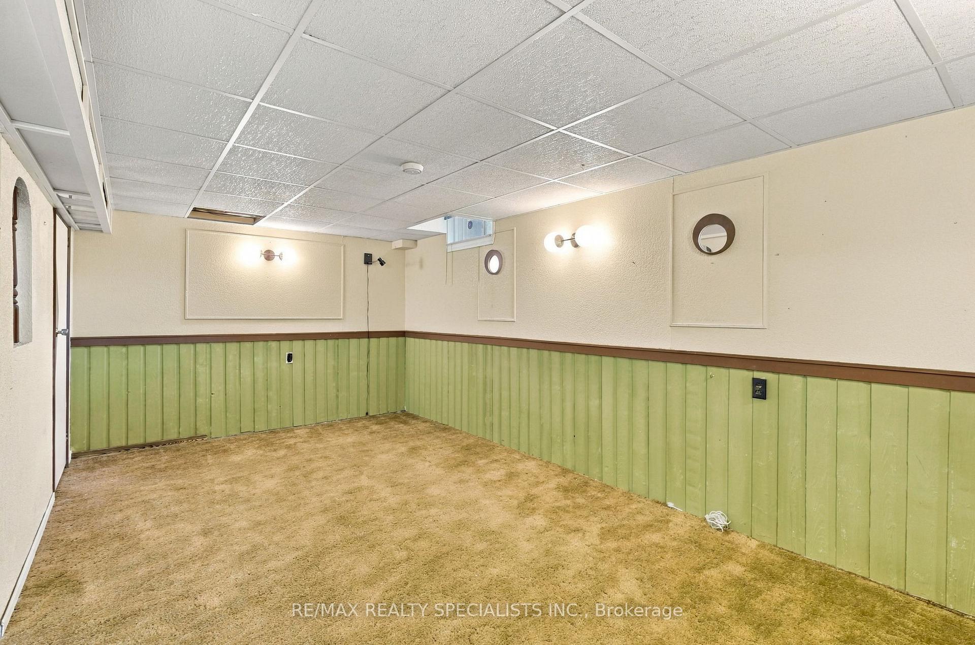 Photo 39 of 93 Burlington Street, Etobicoke, Mimico — HOMEH
