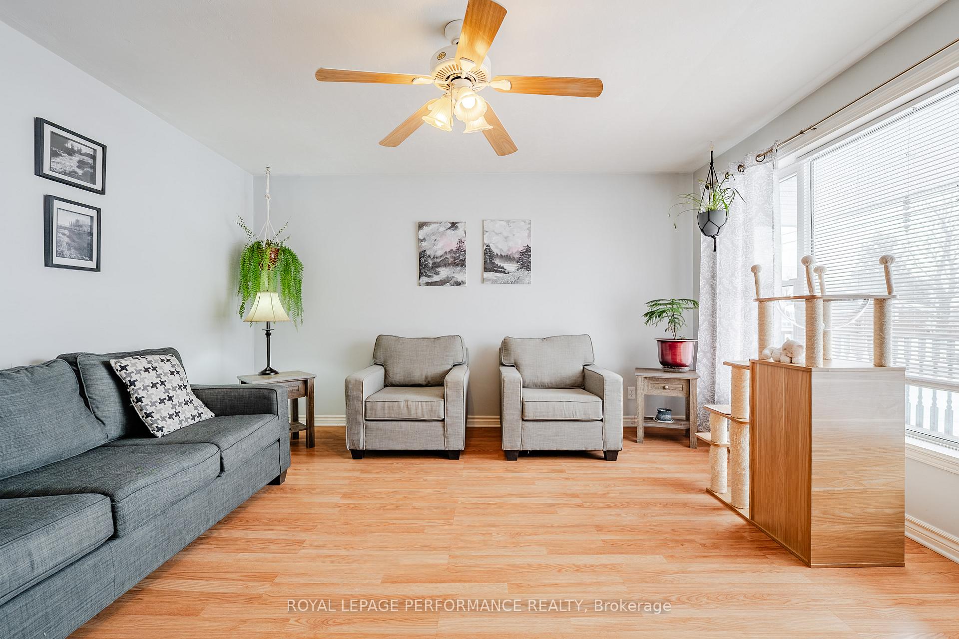Photo 16 of 3301 Ross Avenue, Cornwall, Cornwall — HOMEH