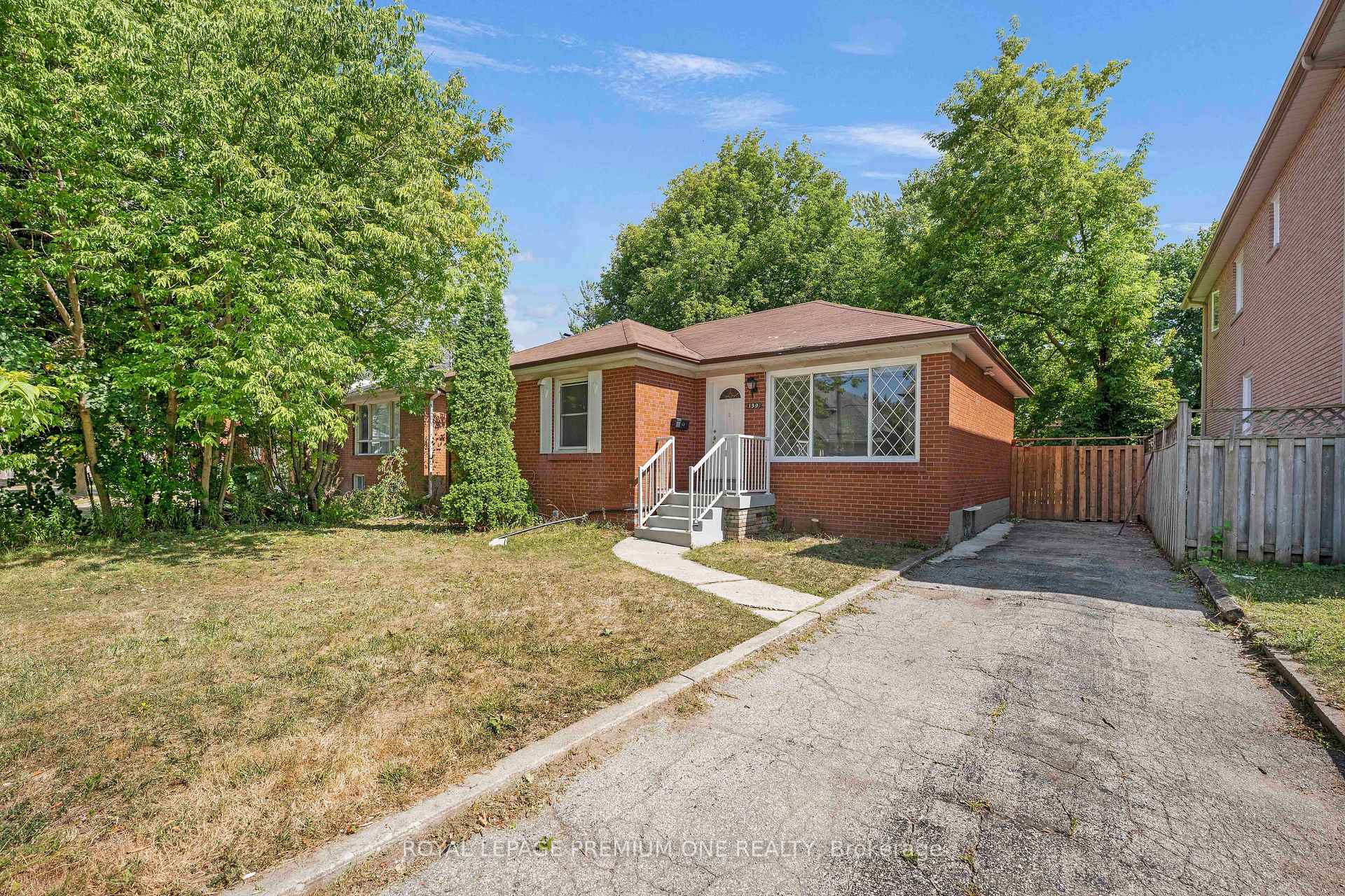 Photo 18 of Unit LOWER LEVEL, 139 Mckee Avenue, North York, Willowdale East — HOMEH