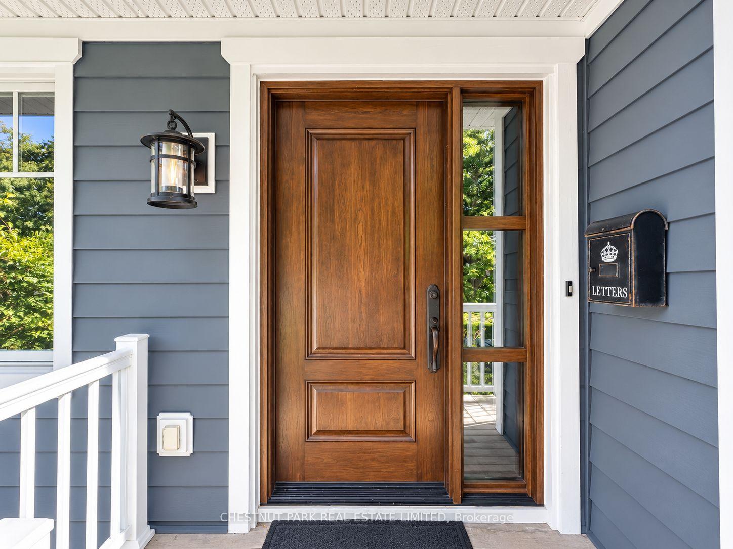 Photo 5 of 4380 Spruce Avenue, Burlington, Shoreacres — HOMEH