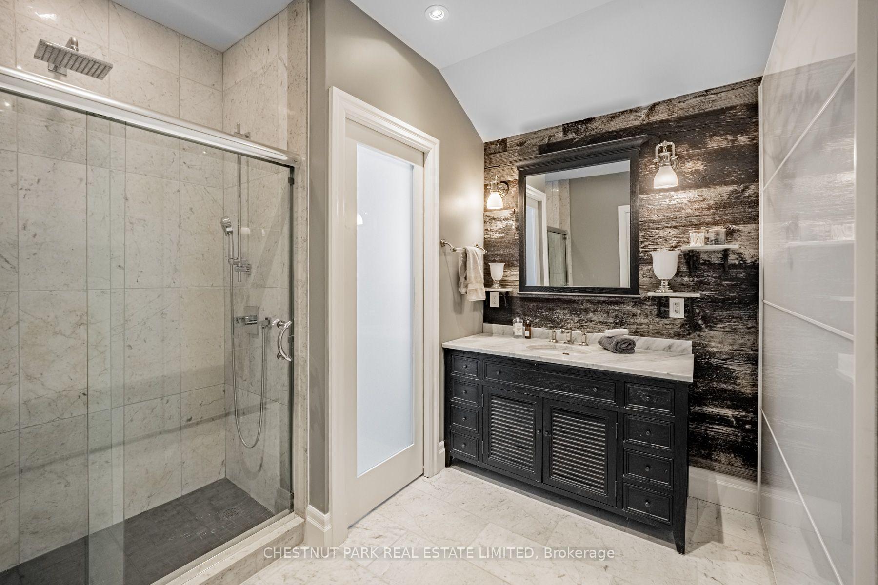 Photo 23 of 4380 Spruce Avenue, Burlington, Shoreacres — HOMEH