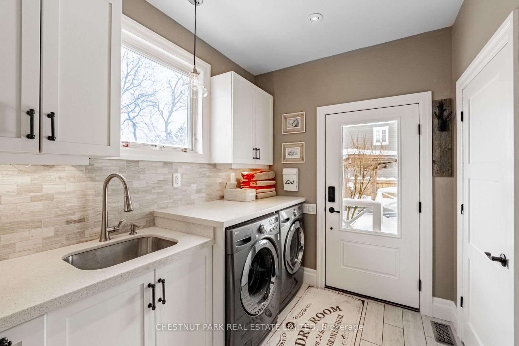Photo 27 of 4380 Spruce Avenue, Burlington, Shoreacres — HOMEH