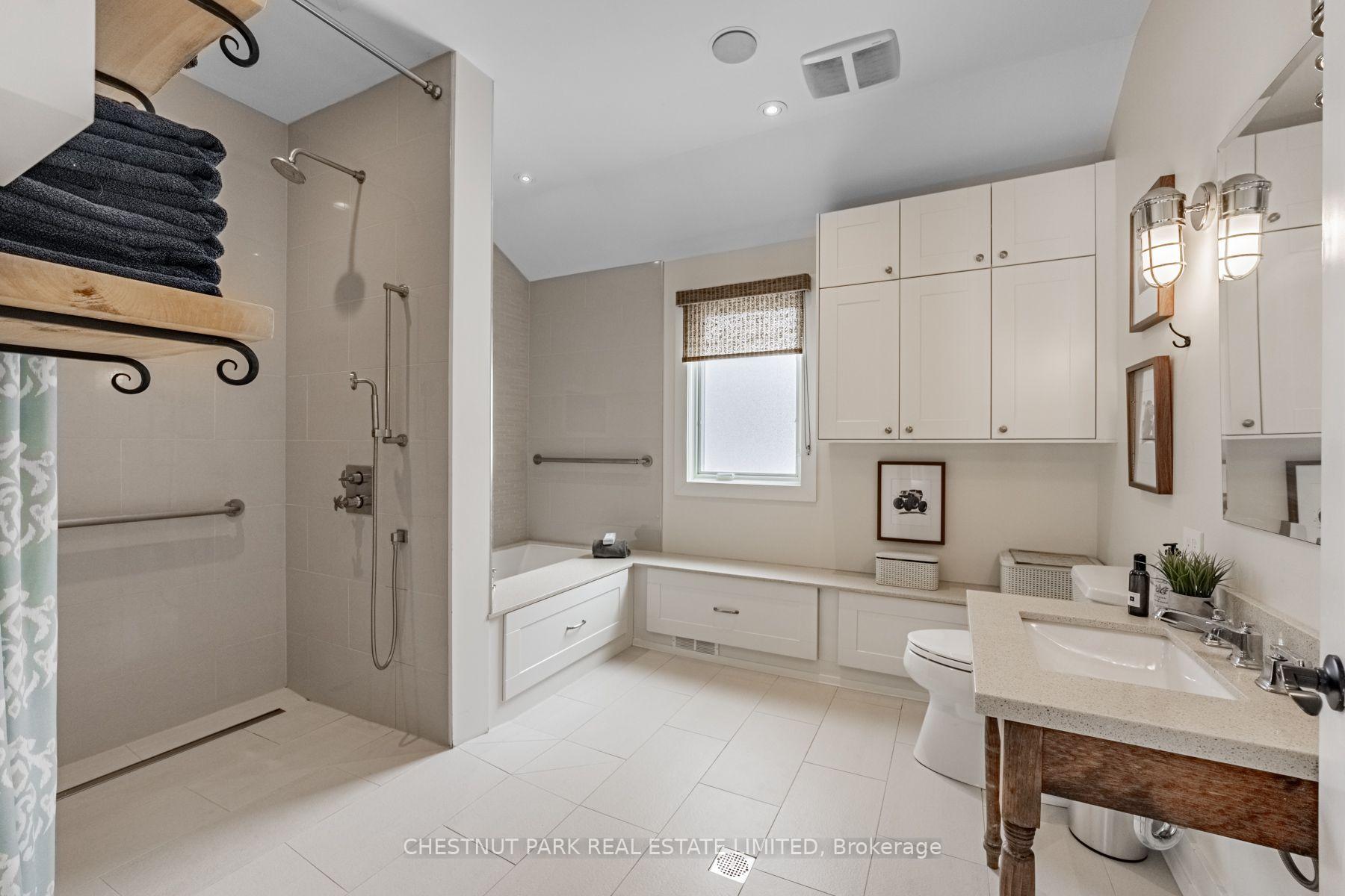 Photo 28 of 4380 Spruce Avenue, Burlington, Shoreacres — HOMEH