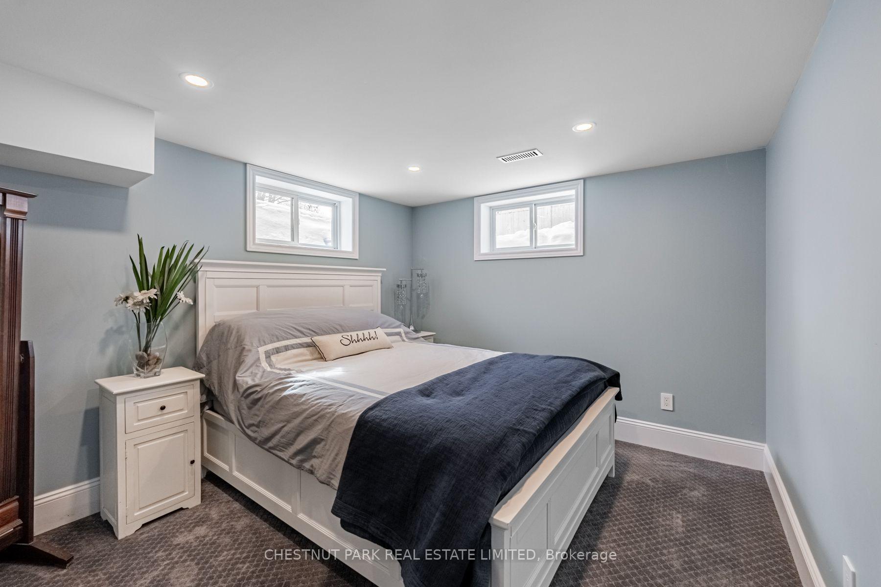 Photo 31 of 4380 Spruce Avenue, Burlington, Shoreacres — HOMEH
