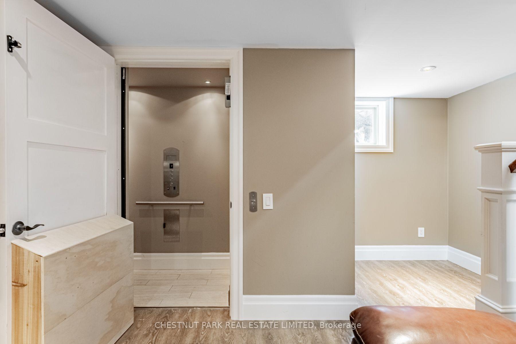 Photo 37 of 4380 Spruce Avenue, Burlington, Shoreacres — HOMEH