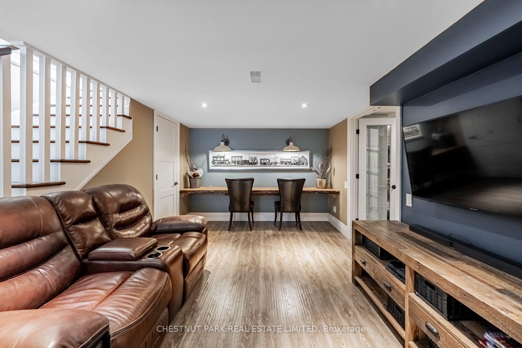 Photo 38 of 4380 Spruce Avenue, Burlington, Shoreacres — HOMEH