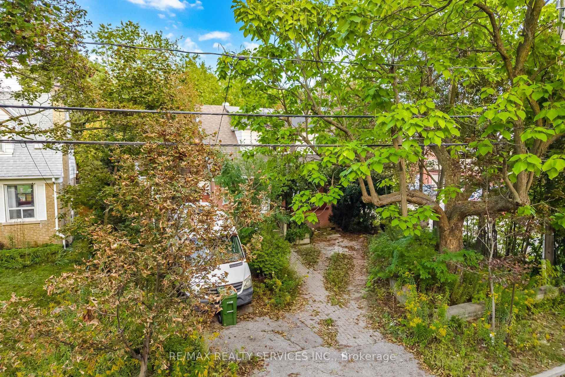 Photo 10 of 7 Ashbourne Drive, Etobicoke, Islington-City Centre West — HOMEH
