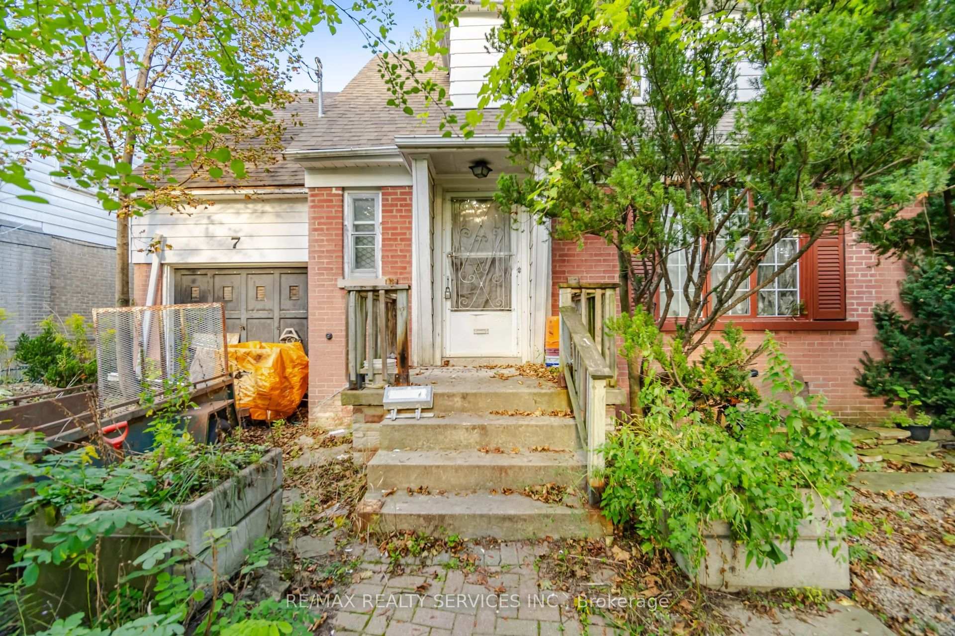 Photo 16 of 7 Ashbourne Drive, Etobicoke, Islington-City Centre West — HOMEH