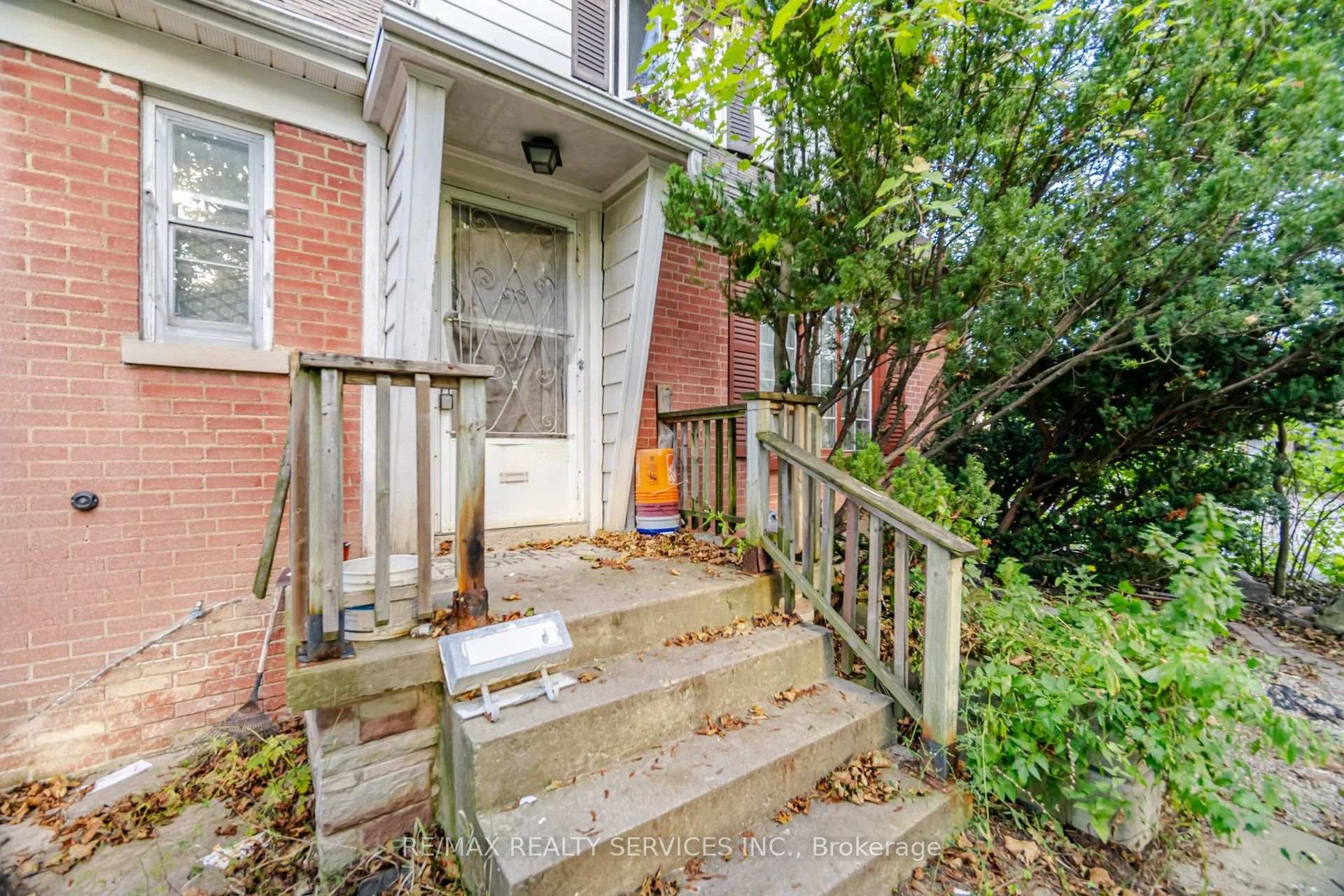 Photo 18 of 7 Ashbourne Drive, Etobicoke, Islington-City Centre West — HOMEH