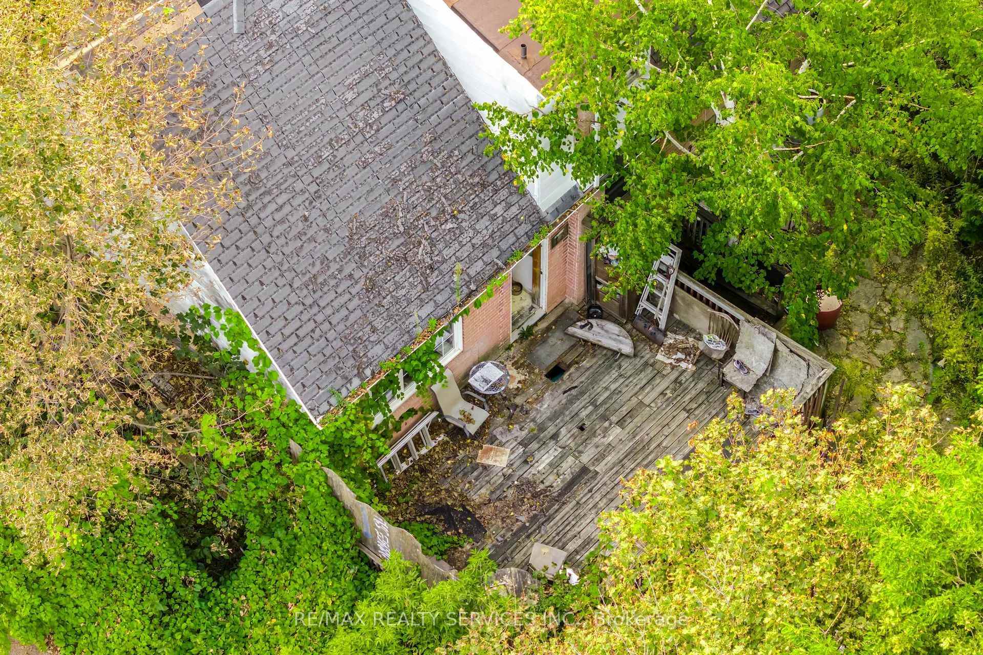 Photo 22 of 7 Ashbourne Drive, Etobicoke, Islington-City Centre West — HOMEH