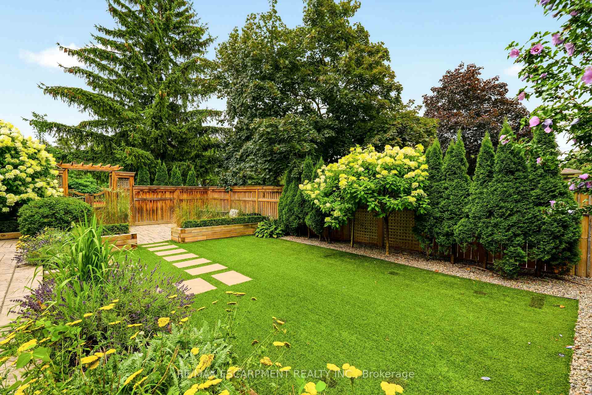Photo 46 of 330 Camelot Court, Burlington, Shoreacres — HOMEH
