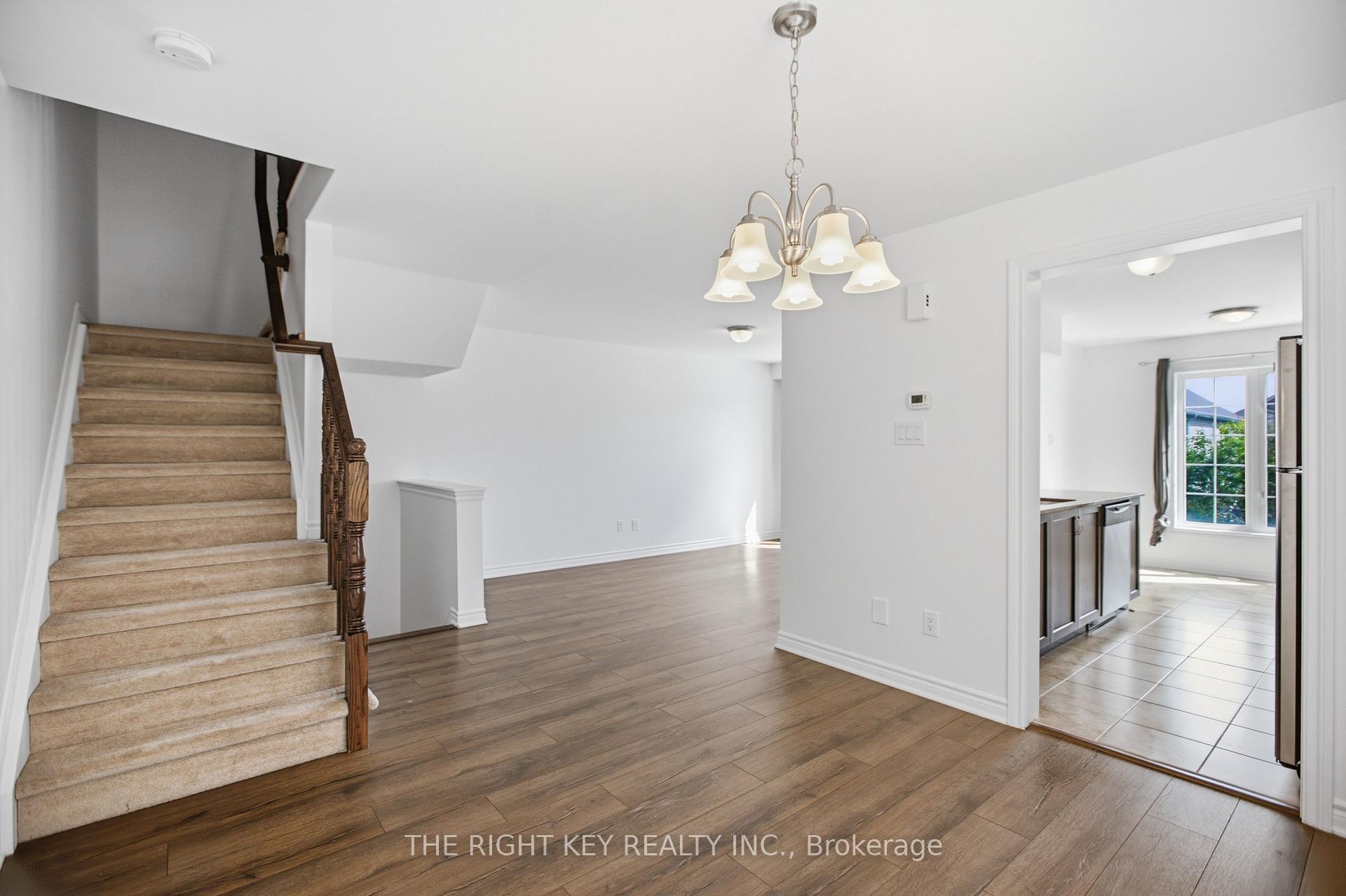 Photo 10 of 639 Bluegill Avenue, Ottawa, Barrhaven - Half Moon Bay — HOMEH
