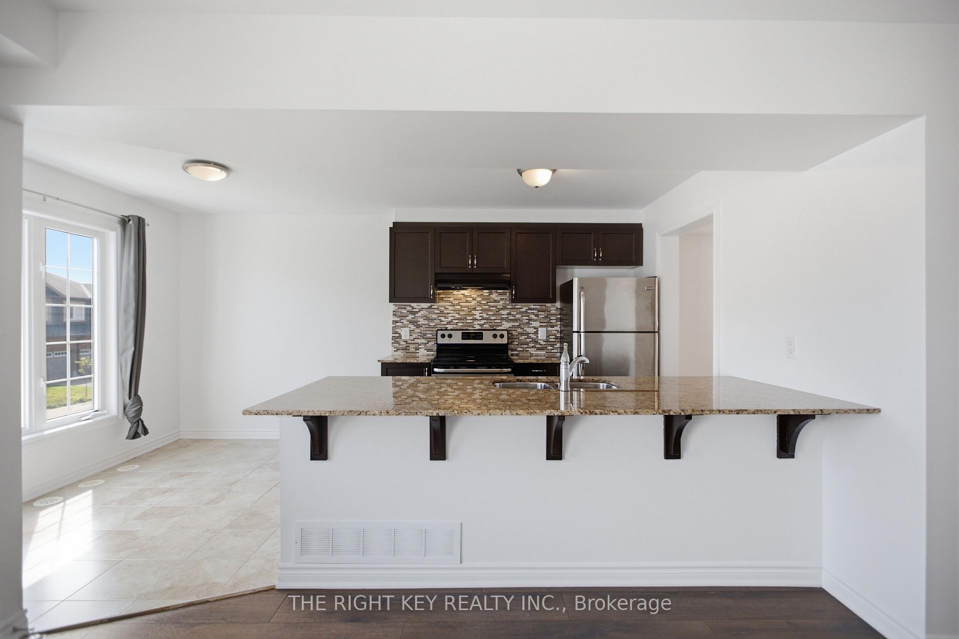 Photo 13 of 639 Bluegill Avenue, Ottawa, Barrhaven - Half Moon Bay — HOMEH