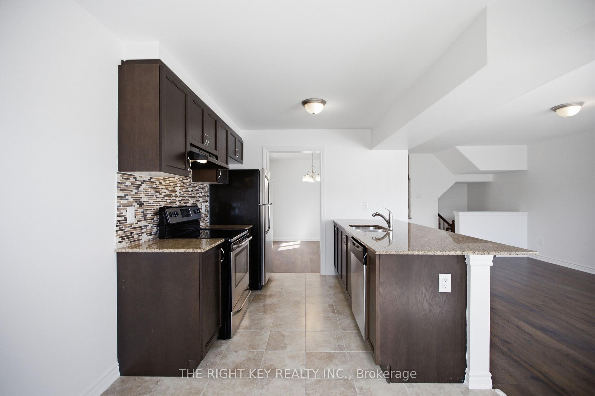 Photo 14 of 639 Bluegill Avenue, Ottawa, Barrhaven - Half Moon Bay — HOMEH
