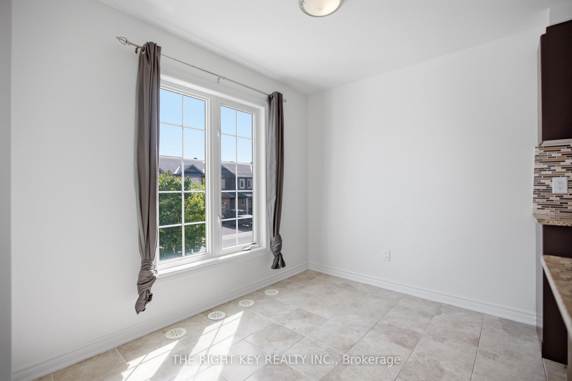 Photo 16 of 639 Bluegill Avenue, Ottawa, Barrhaven - Half Moon Bay — HOMEH