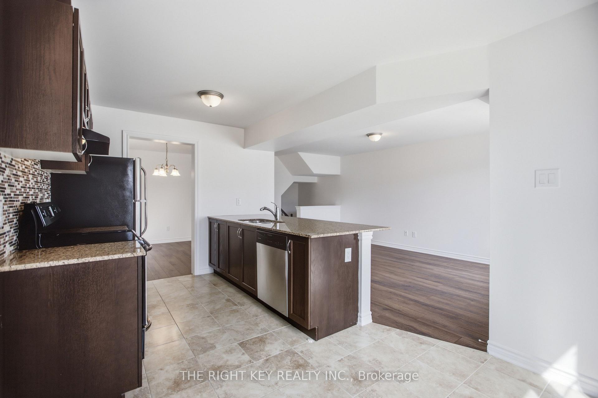 Photo 17 of 639 Bluegill Avenue, Ottawa, Barrhaven - Half Moon Bay — HOMEH
