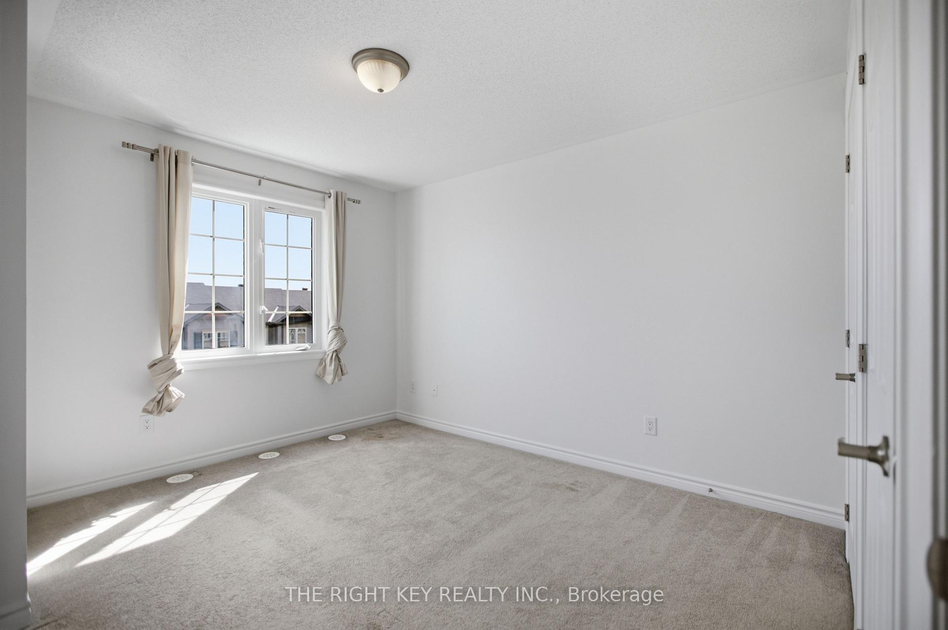 Photo 19 of 639 Bluegill Avenue, Ottawa, Barrhaven - Half Moon Bay — HOMEH