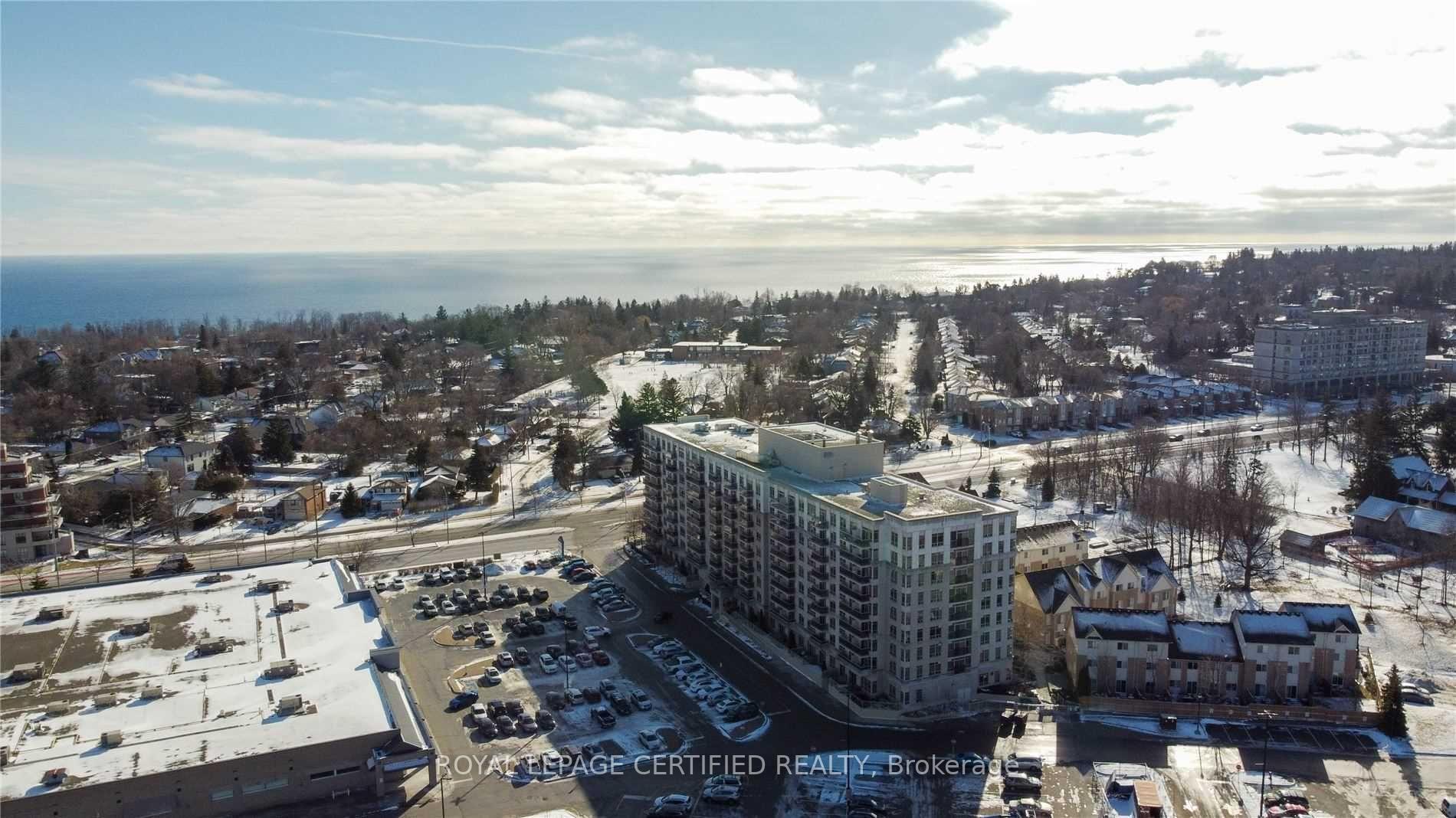 Photo 3 of Unit 424, 3650 Kingston Road, Scarborough, Scarborough Village — HOMEH
